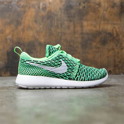 nike damen roshe one grün|Amazon.com: Womens Nike Roshe One.